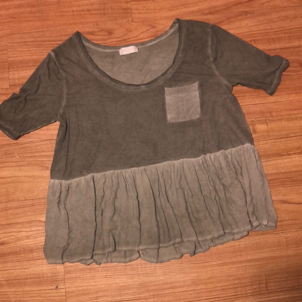 Loose fitting top